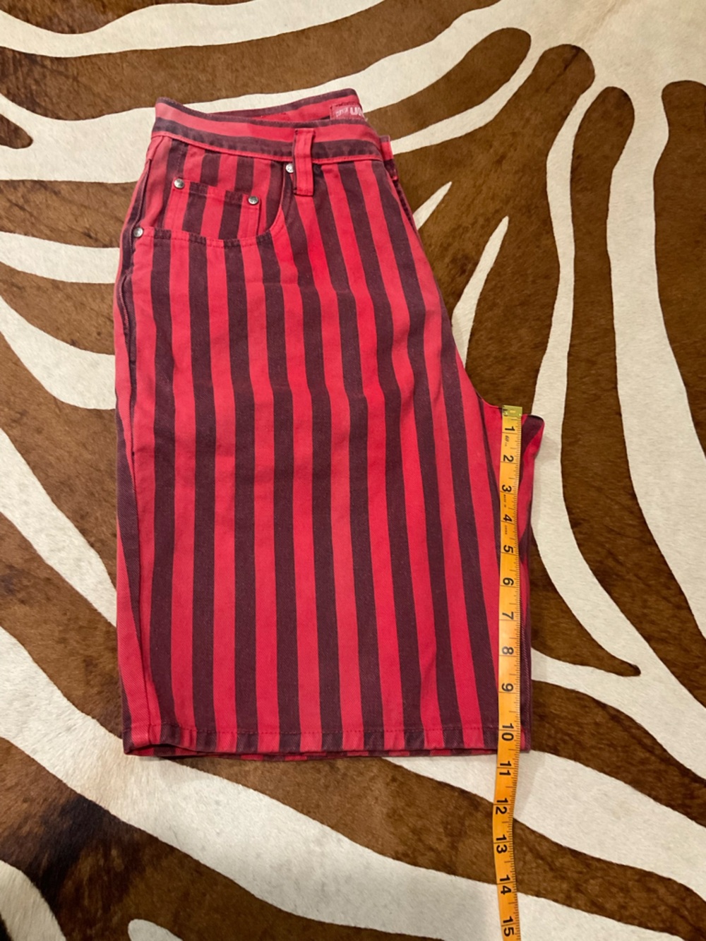 Vintage 90s Unionbay Red Black Striped Denim Shorts Size 32 Jeans Unisex - Picture 8 of 10